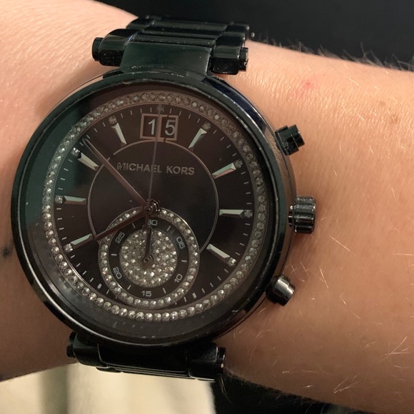 Michael Kors Watch - Picture 2 of 4